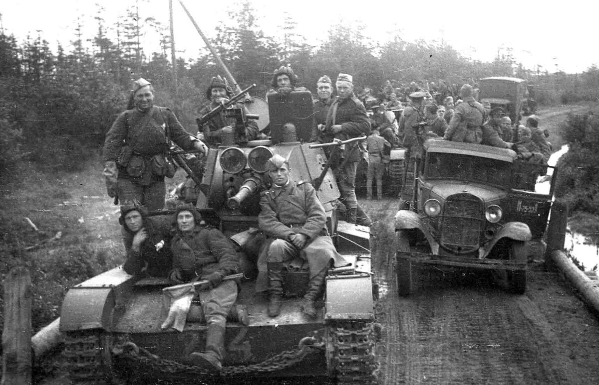Годы второй мировой войны и великой отечественной. Освобождение Южного Сахалина 1945. Забайкальский фронт 1945.